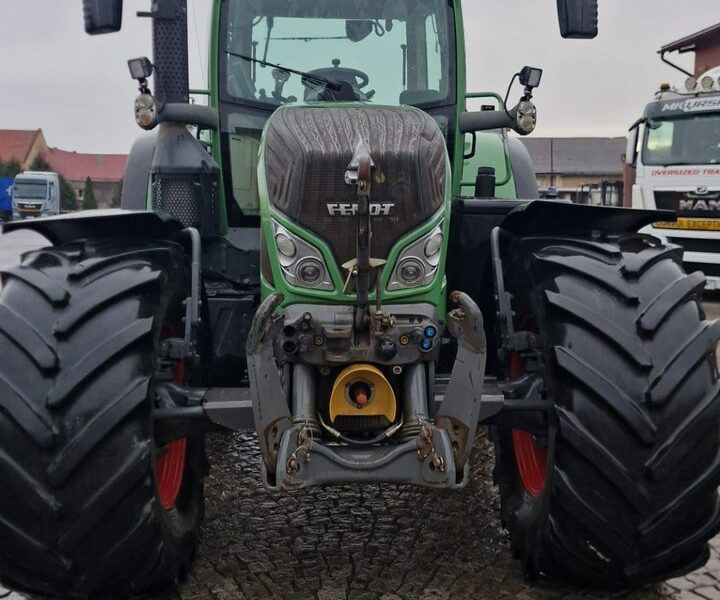 ciągniki Fendt 724 VARIO SCR WOM ABS mocno wyposażony 724 VARIO , Klima, 2012 r