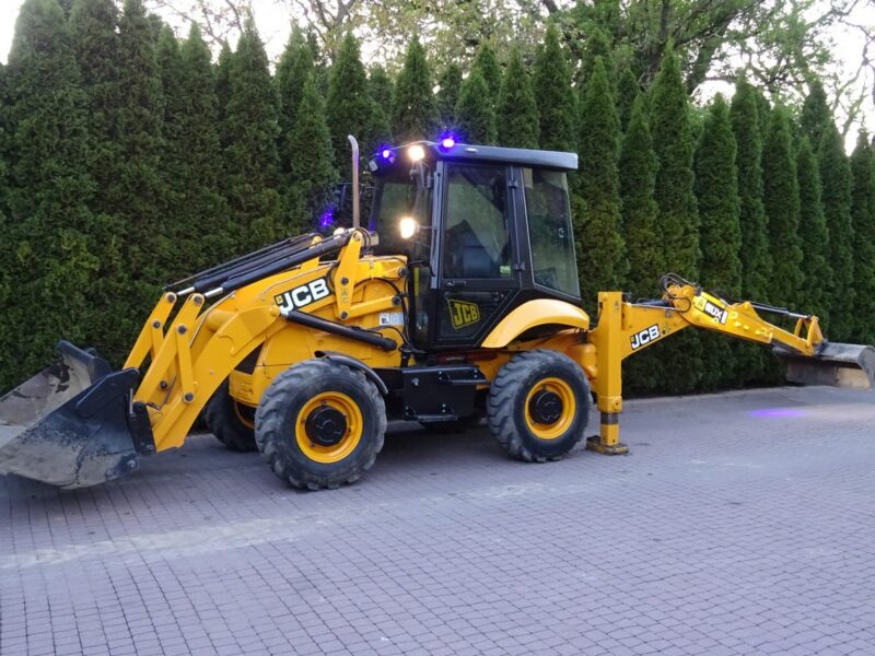 na równych kołach JCB 2CX SM 4 WS JCB 2CX 4x4 Compact koparko-ładowarka 2 łyżki dodatkowe Sprowadzona