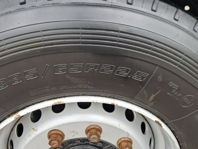 platforma Koegel KOEGEL SF24 platforma Standard naczepa KOEGEL SF24 platforma Standard