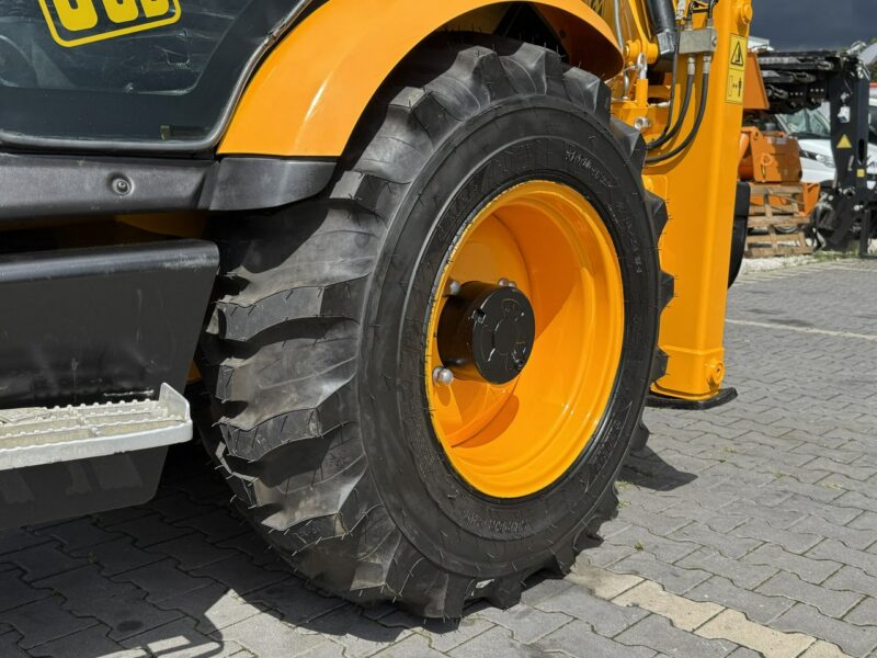standardowa JCB MIDI CX Szybkozłącze Nowe Opony bez luzów i wycieków Super Stan (nie 2CX, 3CX, Minikoparka, Traktorek)