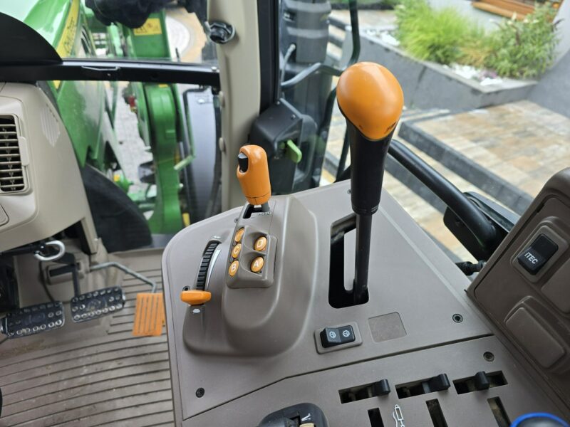 ciągniki John Deere 6130 M John Deere 6130M | 2017 | Przedni TUZ + WOM / Ładowacz 643R