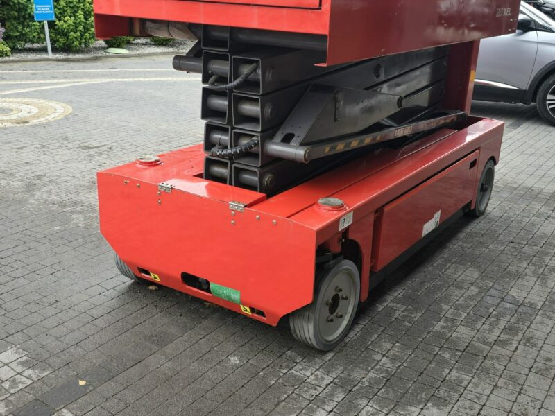 podnośnik nożycowy Manitou 120 XEL Podnośnik nożycowy elektryczny Manitou 120XEL / jak NOWY , 4h pracy