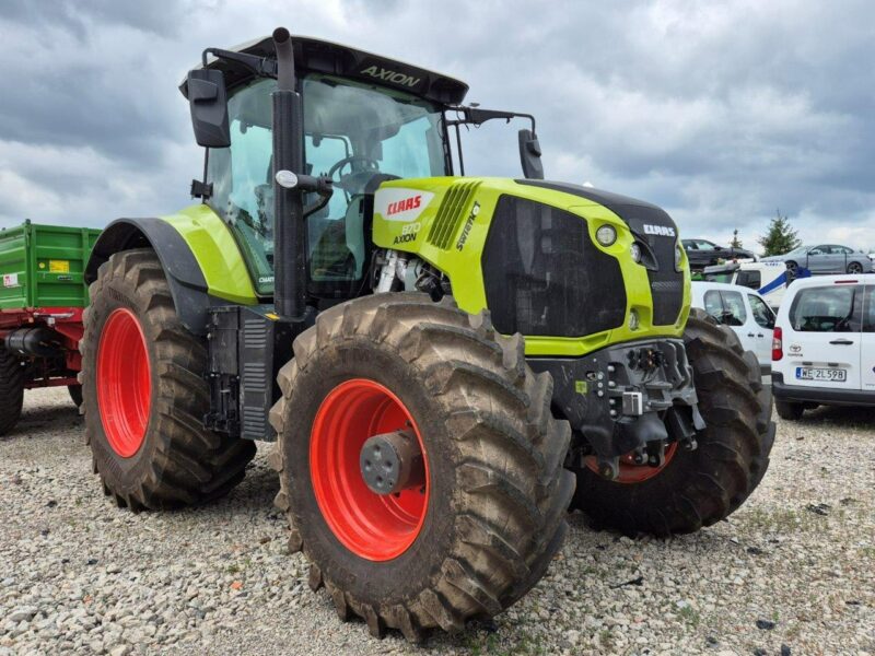 ciągniki Claas Axion 870