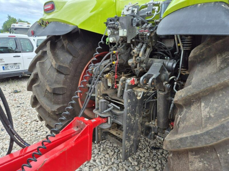 ciągniki Claas Axion 870