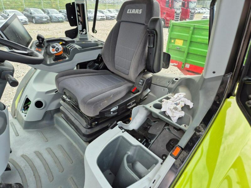 ciągniki Claas Axion 870