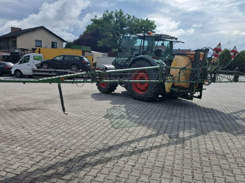 maszyny do ochrony roslin inny Opryskiwacz Amazone UF 1200 15 m Opryskiwacz Amazone UF 1200 15 m