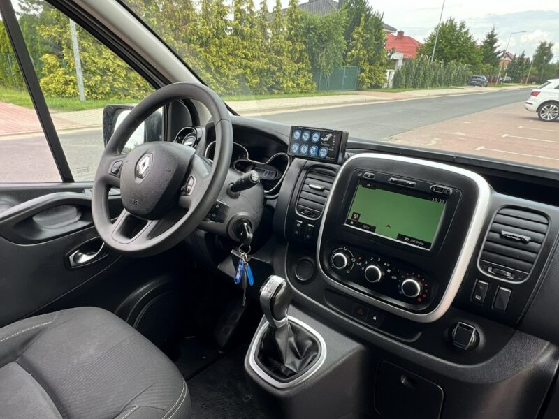 ambulansy Renault Trafic Renault Trafic Karetka Ambulans Ambulance Sanitarny EN1789
