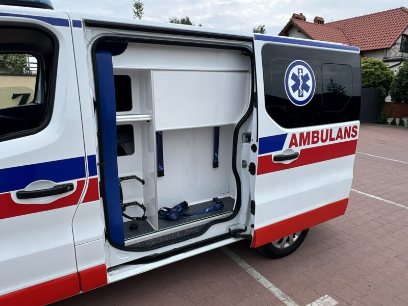 ambulansy Renault Trafic Renault Trafic Karetka Ambulans Ambulance Sanitarny EN1789