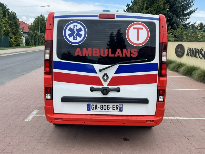 ambulansy Renault Trafic Renault Trafic Karetka Ambulans Ambulance Sanitarny EN1789