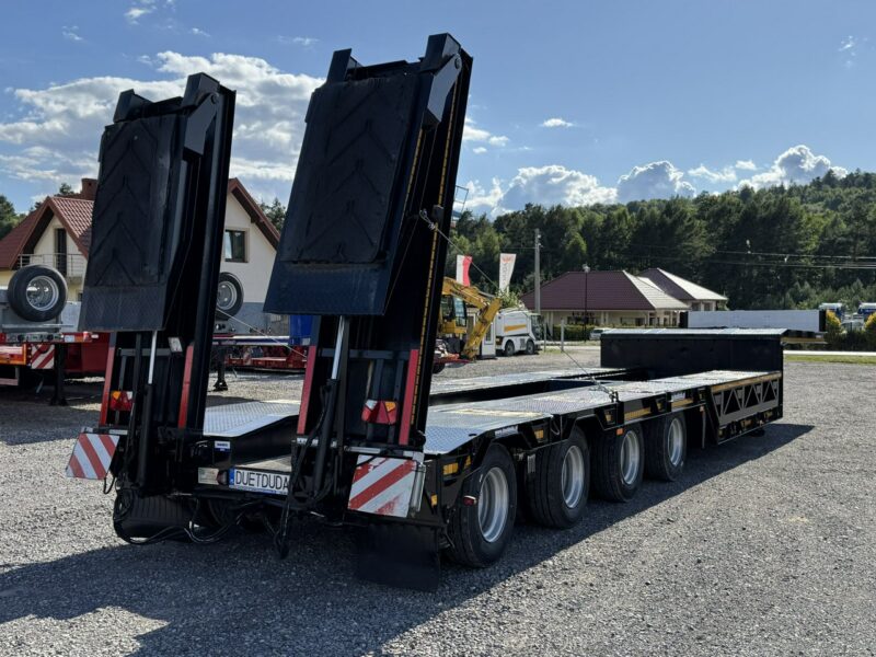 niskopodwoziowa Bodex 4 osiowa NN4J Niskopodwoziówka Niskopodwozie Nowe Opony DMC 65Ton Ład-50.8 tony Rozsuwana rozciągana Poszerzana Oś- Skrętna
