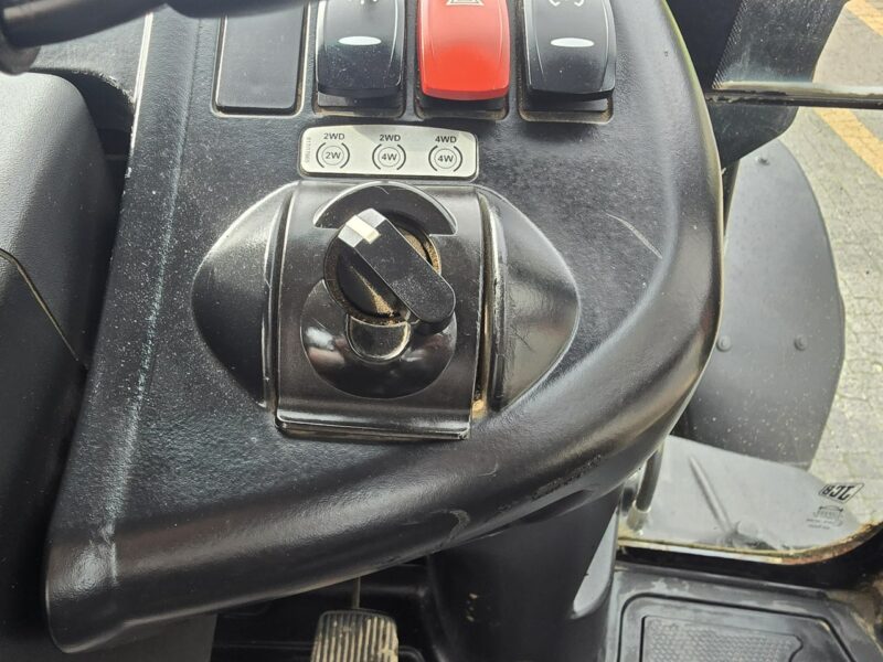 na równych kołach JCB 3CX Koparko-ładowarka JCB 3CX AEC Joystick / Klimatyzacja / I-właściciel