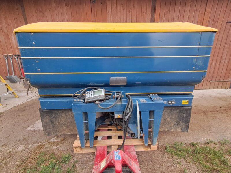 Bogballe M2 base KRM roziewacz nawozów