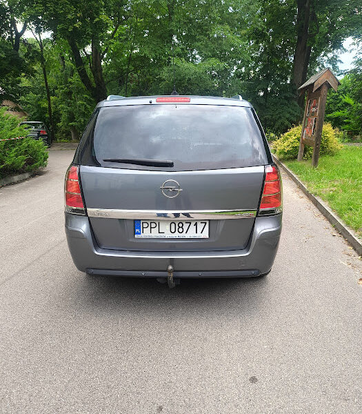 Opel Zafira 1.9 CDTI 150 KM
