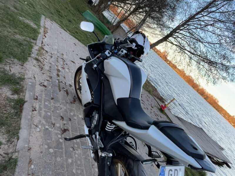 Yamaha yzf -r125