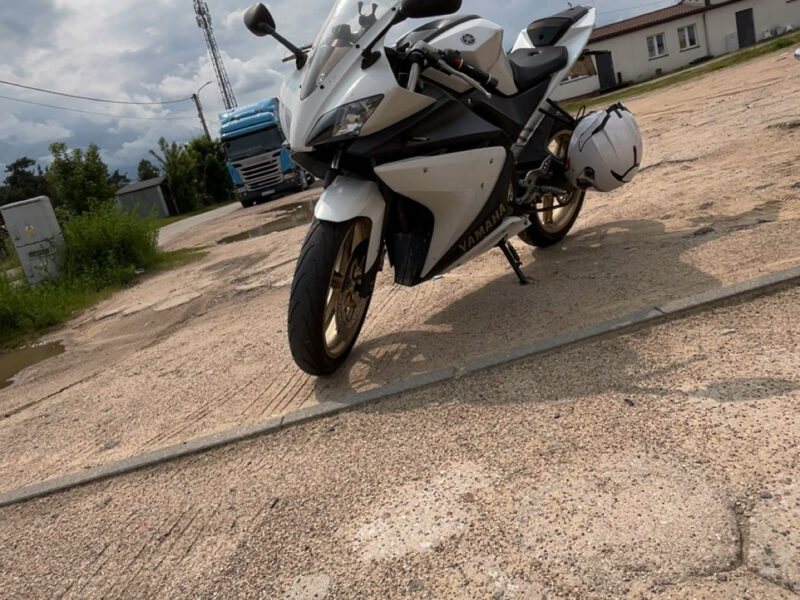 Yamaha yzf -r125