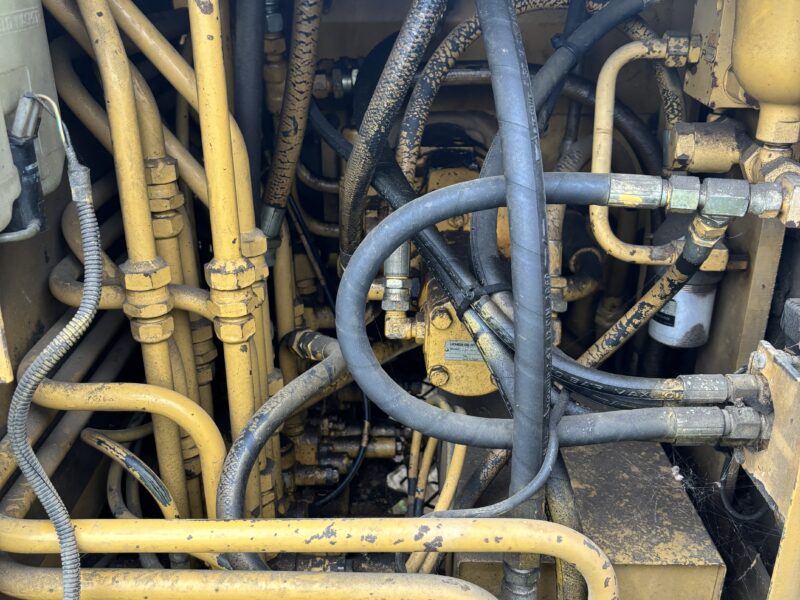 Koparka Gąsienicowa CAT e70 Caterpillar skrętne ramię