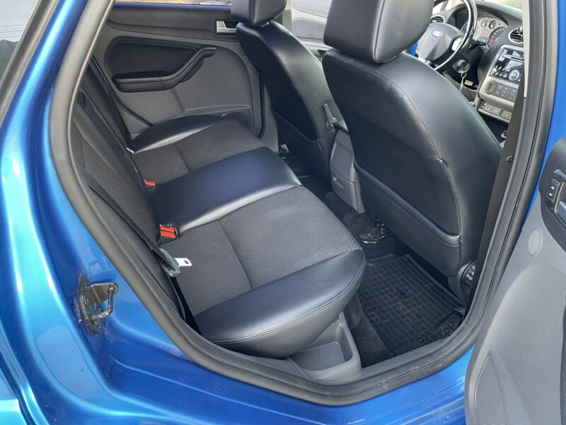 Ford Focus MK2 ST-LINE 2.0 145KM