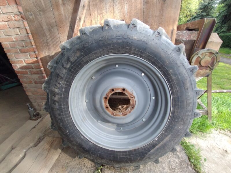 opony z felgami 340/85x24 380/86x34 do fenda new hollanda deutza