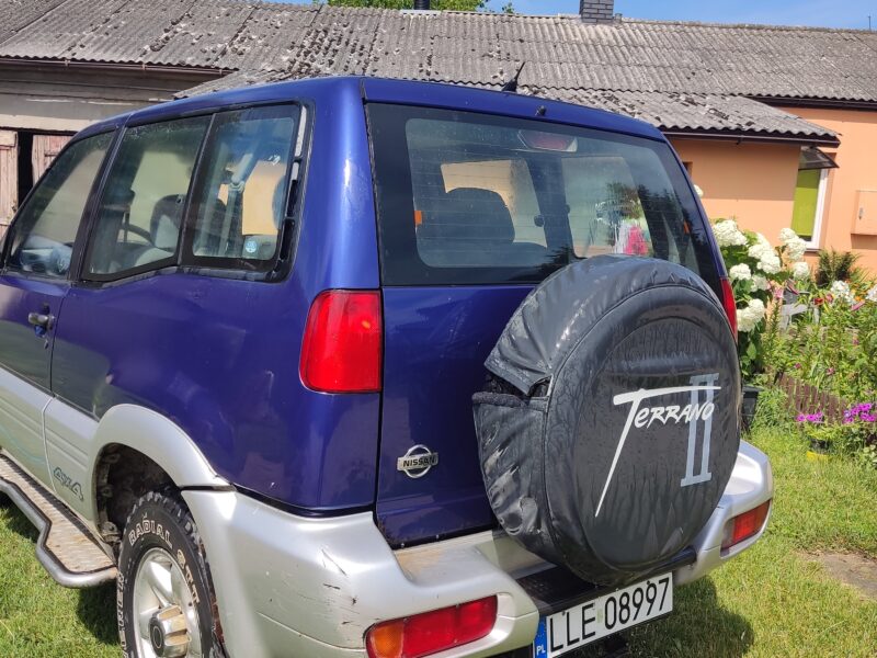 Nissan Terrano II