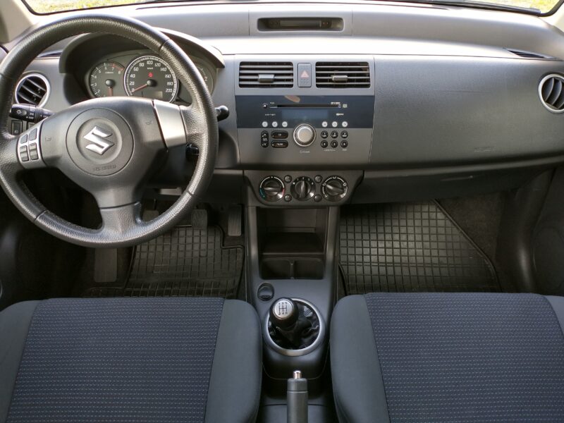 Suzuki Swift 1.3 Benzyna | 2010 | 172 000 km | Wrocław