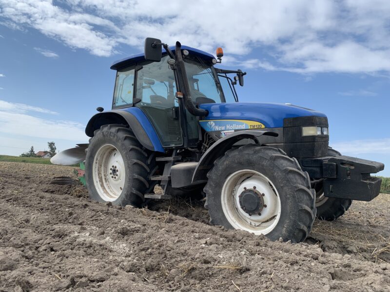 New holland tm120