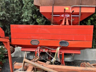 Rozsiewacz nawozu agram 1800 jet speead 281