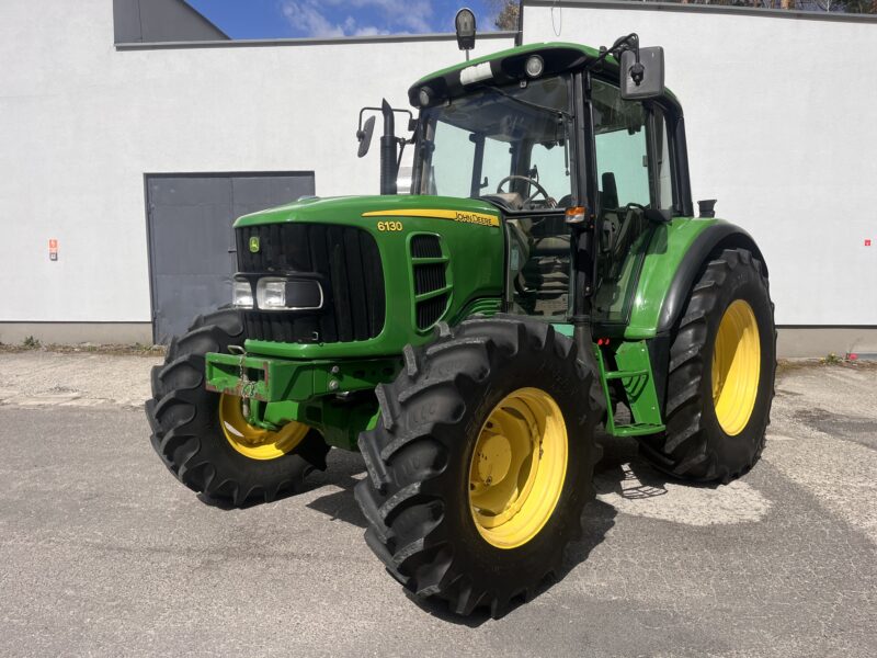 John deere 6130