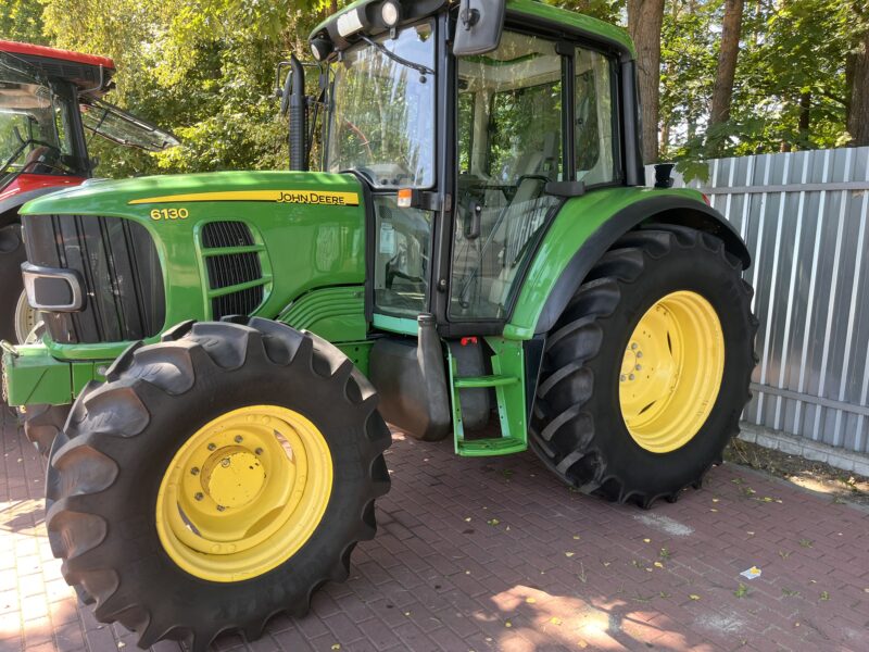 John deere 6130