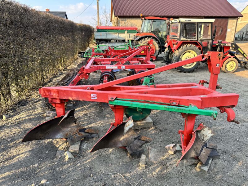 Pług 3 skibowy Staltech U006 do orki głębokiej