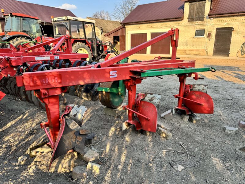Pług 3 skibowy Staltech U006 do orki głębokiej