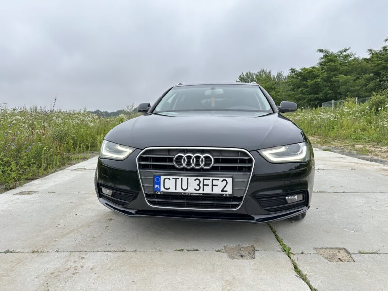 Audi A4 B8 2012r 2.0 tdi