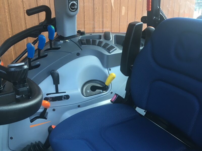 New Holland T4.75, T475 z 2020 roku, tylko 217 motogodzin, jak NOWY.