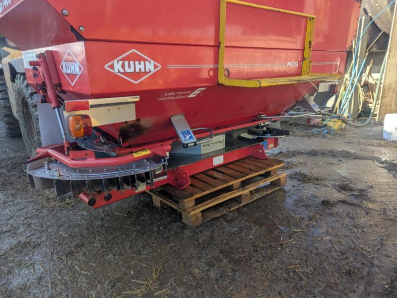 Kuhn MDS 1142 rozsiewacz 2005