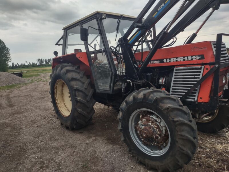 Ciagnik, Ursus C385 De luxe