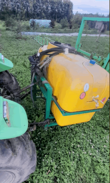 Opryskiwacz Skotarek 600L – 12 metrów – bardzo dobry stan