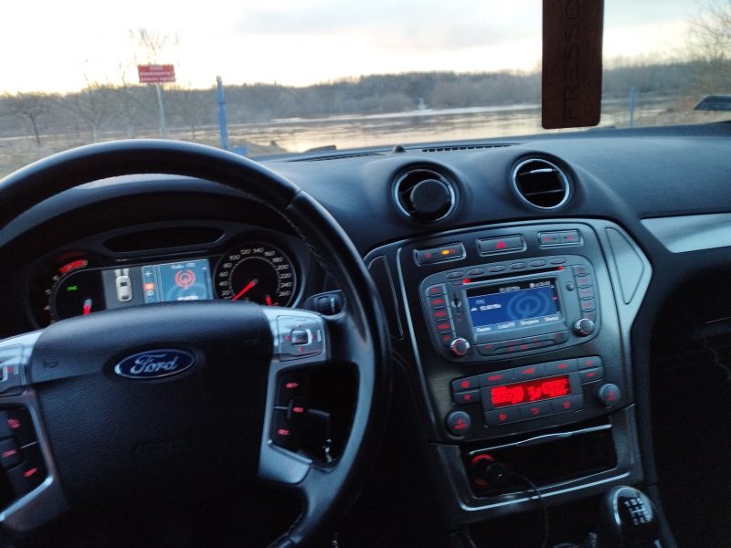 Ford Mondeo MK4 HB 2009r. 2.0 B+G