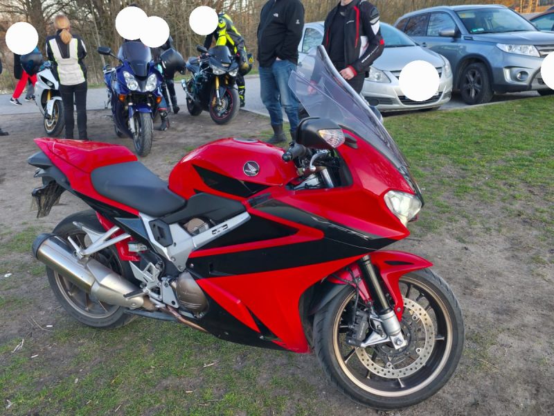 VFR 800