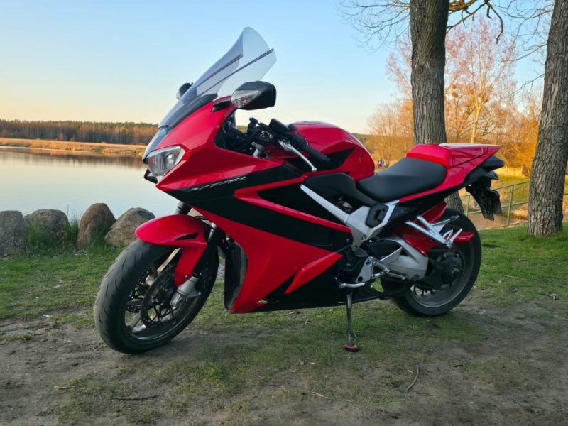 VFR 800