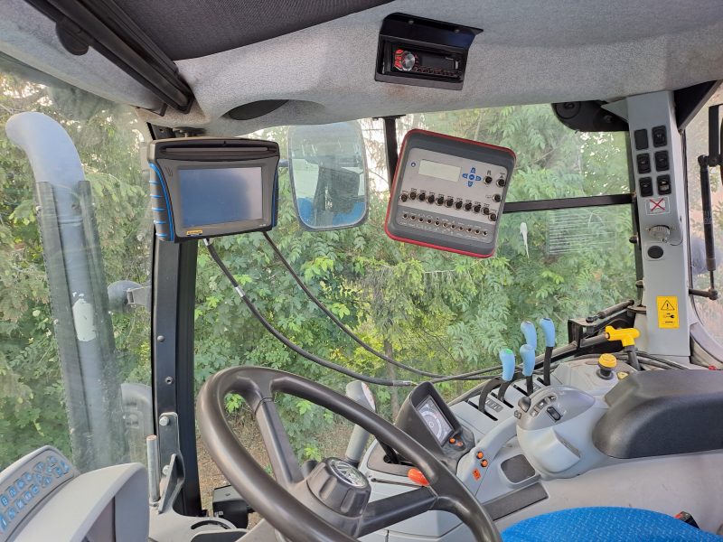 New Holland T165