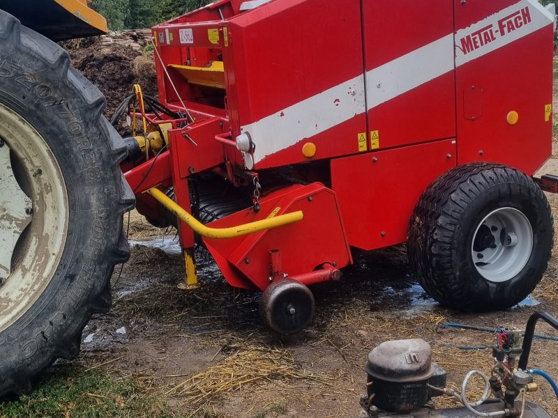Metal-fach z562