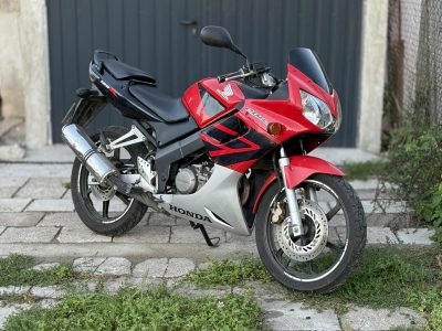 CBR125