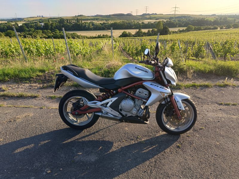 Kawasaki er 6