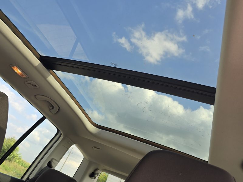 Sprzedam vw touran 2011r 2.0tdi