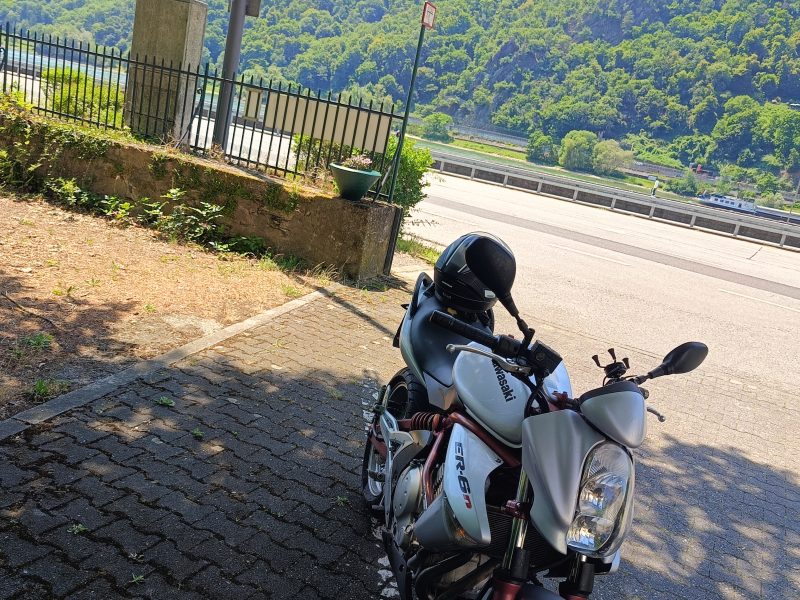Kawasaki er 6