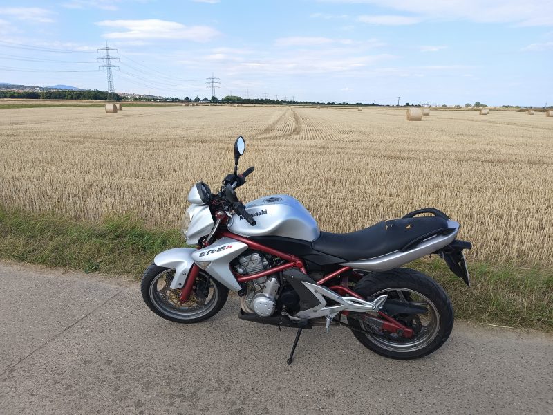 Kawasaki er 6