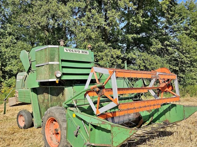 Kombajn zbożowy Volvo BM 800 Active