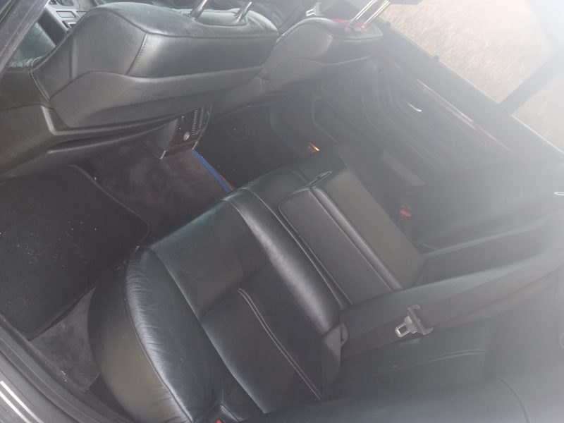 BMW E38 V8 730iA