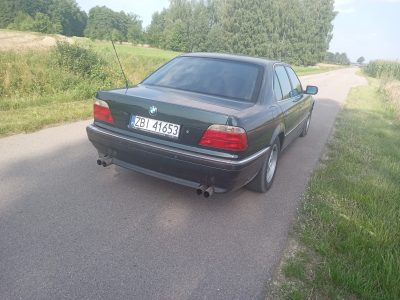 BMW E38 V8 730iA