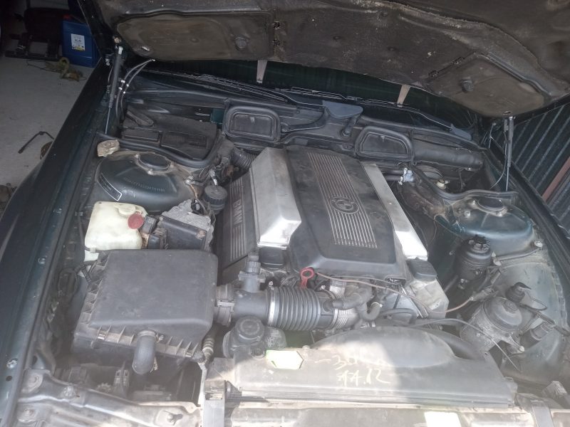 BMW E38 V8 730iA