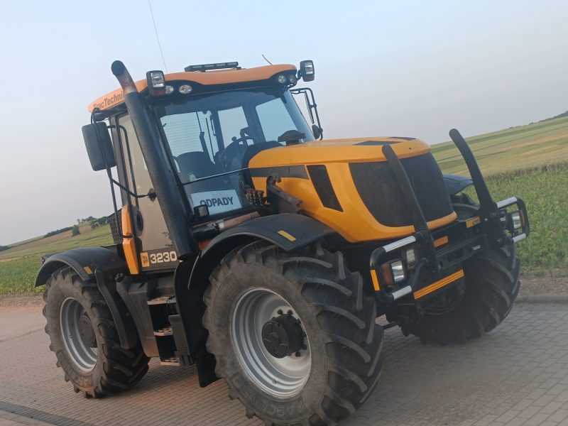 Jcb fastrac 3200